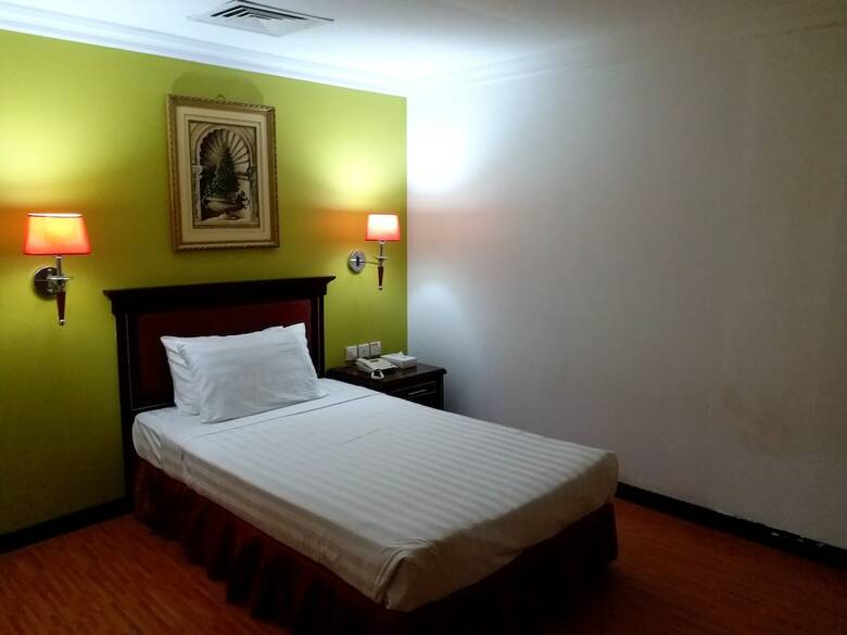 Taj Plaza Hotel