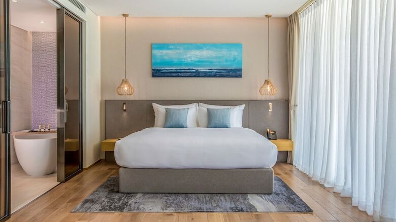 Sel de Mer Hotel & Suites