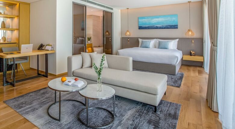 Sel de Mer Hotel & Suites