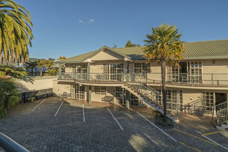 Motel Silver Fern Accommodation & Spa