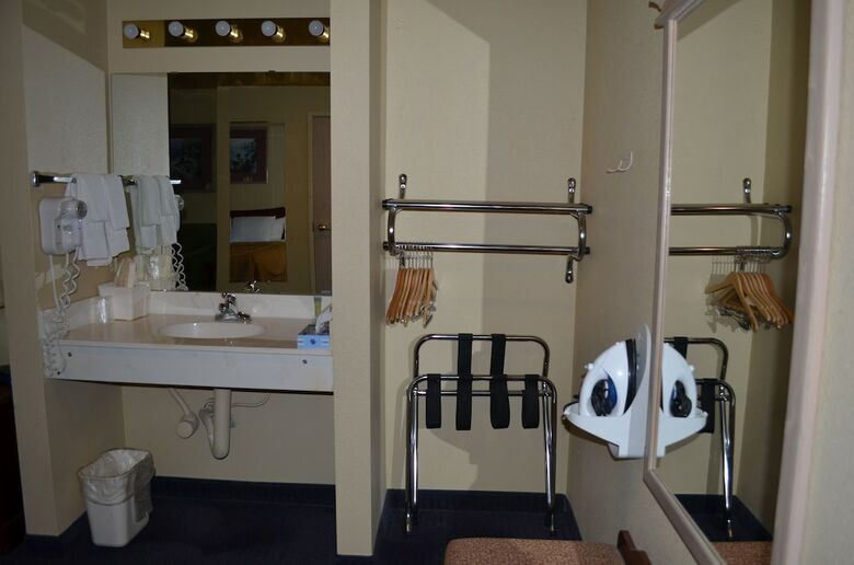Hotel Americas Best Value Inn & Suites Abilene Mall