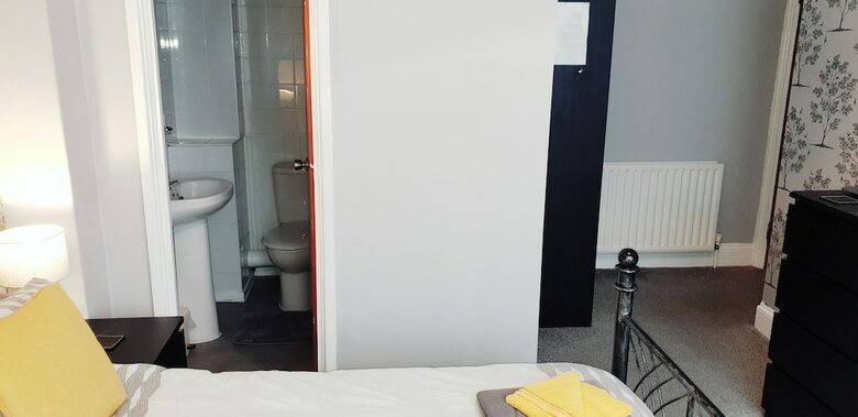 Hotel Roslyn Guest House
