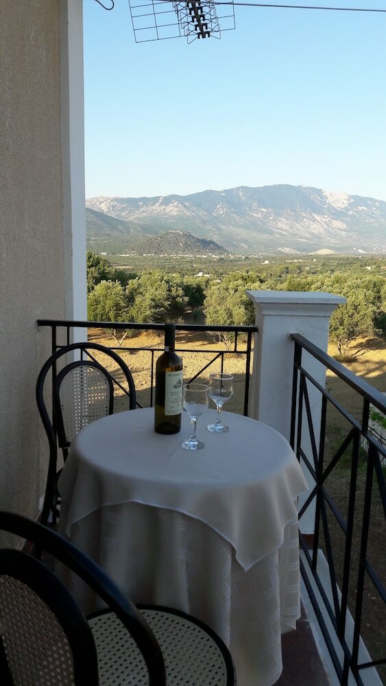 Apartamentos Villa Moschona