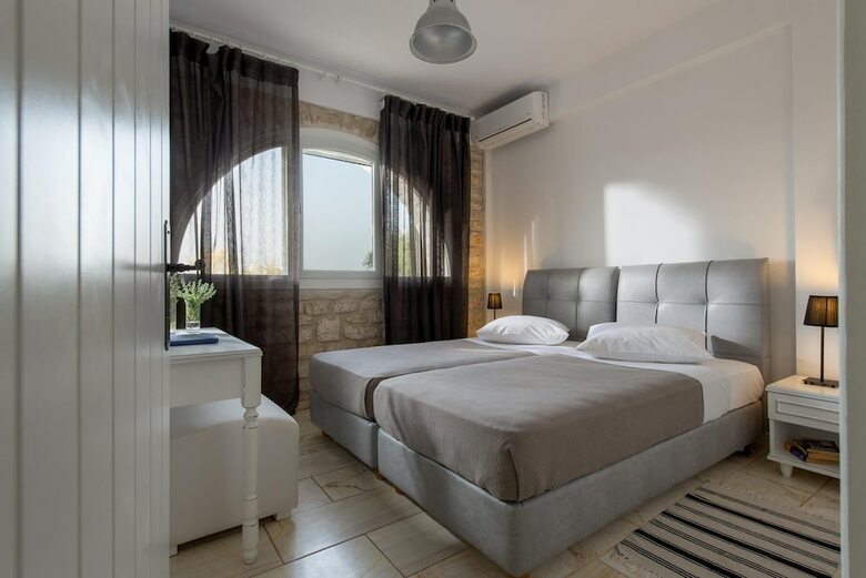Stagones Luxury Villas