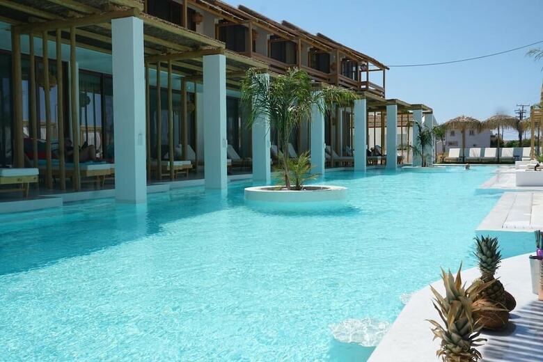 Aparthotel Alia Luxury Suites
