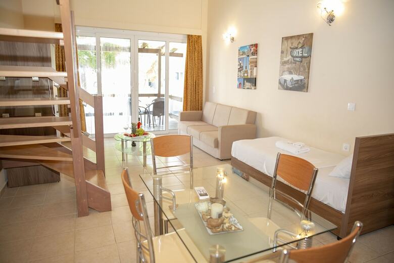Aparthotel Alia Luxury Suites