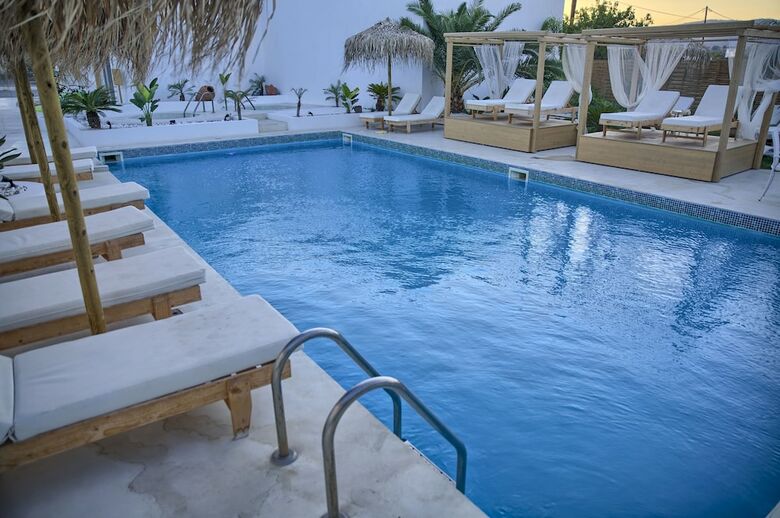 Aparthotel Alia Luxury Suites