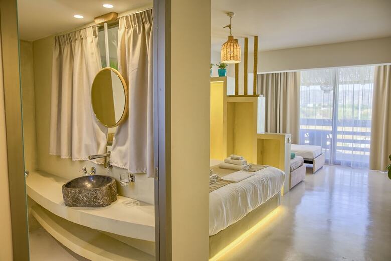 Aparthotel Alia Luxury Suites