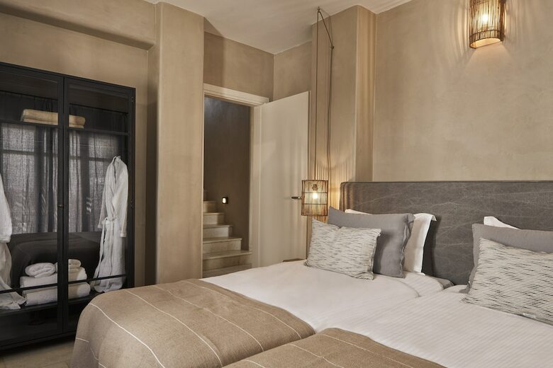 Hotel Naxian Collection