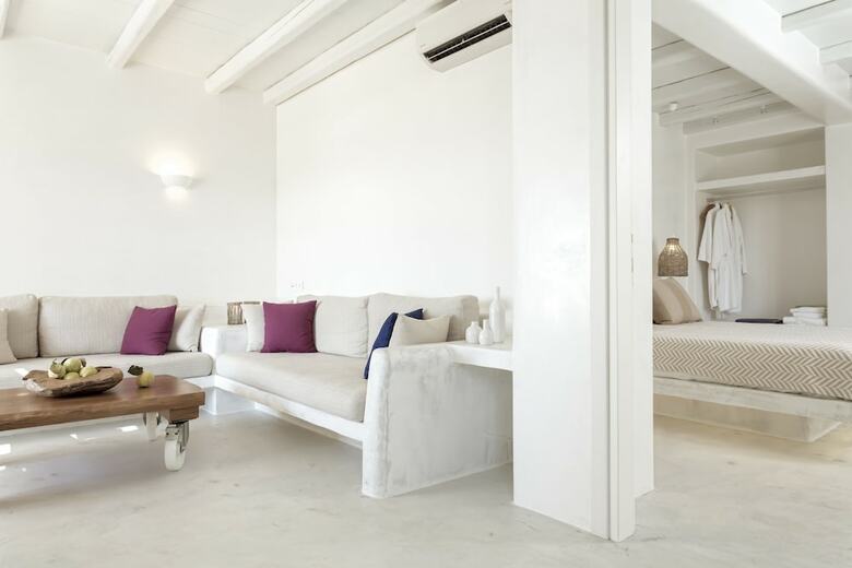 Hotel Naxian Collection