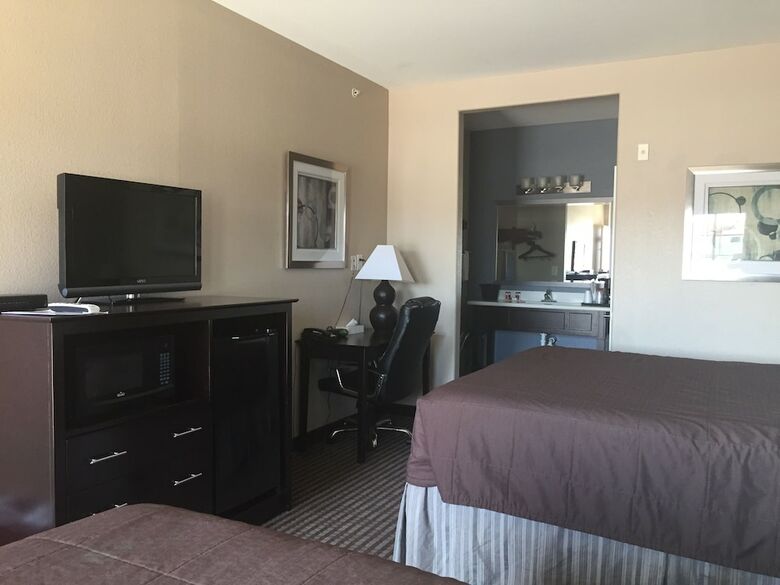 Motel Atria Inn And Suites