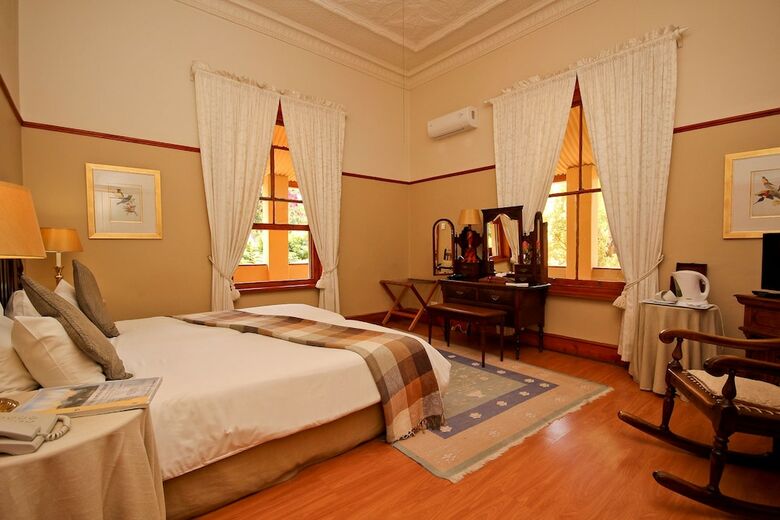 Montagu Country Hotel