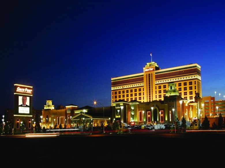 South Point Hotel, Casino, Spa