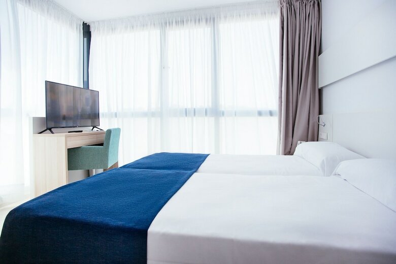 Hotel Globales Acis Y Galatea