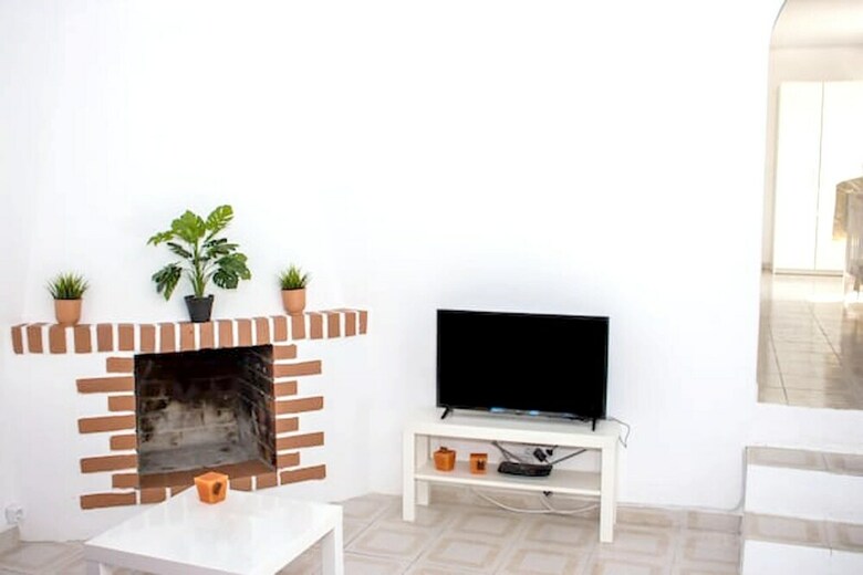 House With 2 Bedrooms In Aldeia Do Meco, With Wifi
