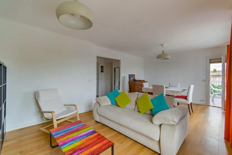 Giono Apartment - Easy Access And Terrace In Aix-en-provence