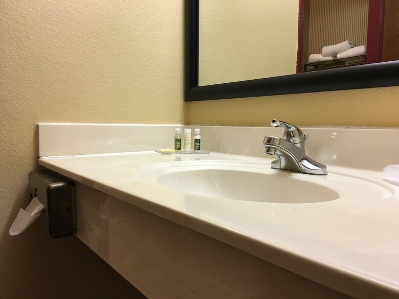 Hotel Norwood Inn & Suites