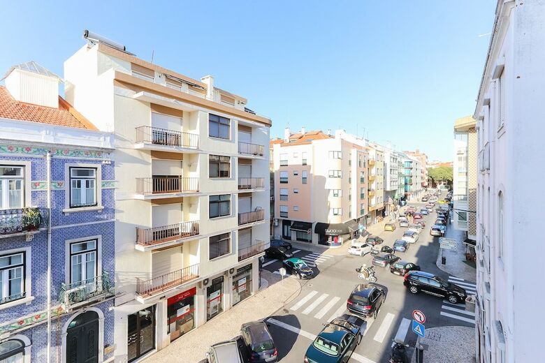 Apartamentos Campo Ourique Duplex By Homing