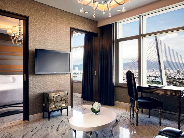 Hotel Grand Mercure Danang