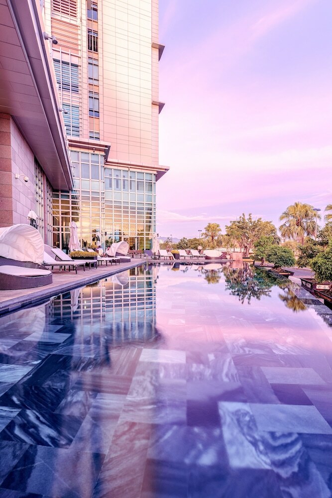 Hotel Grand Mercure Danang