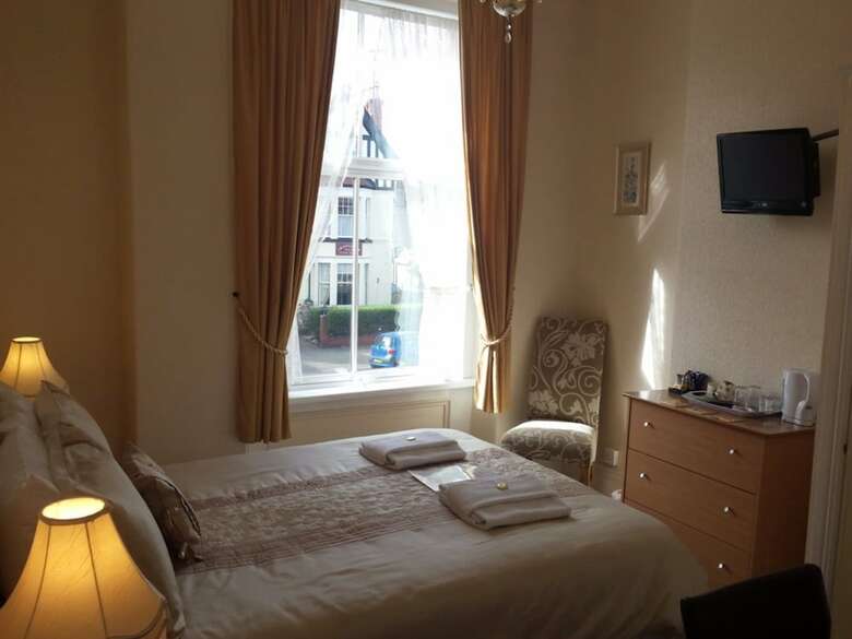Hotel Ascot House - Guest House