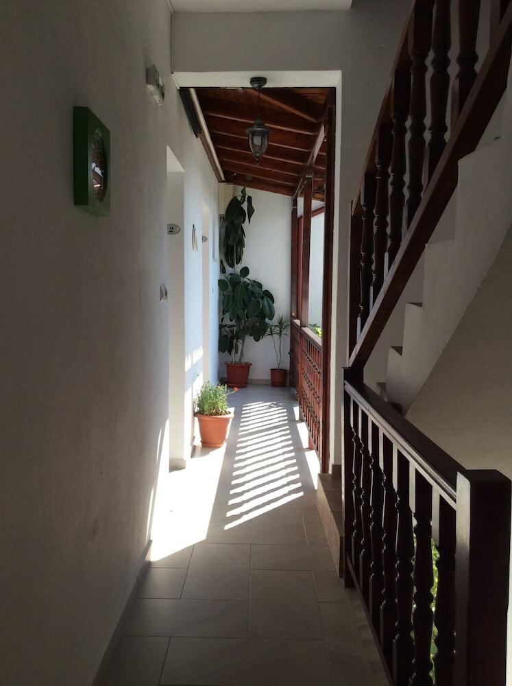 Hotel Studios Nopi-zoi