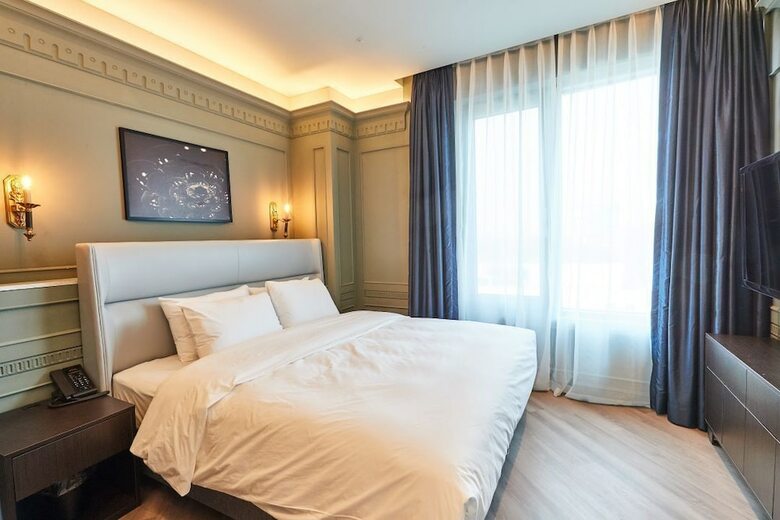 Partyz Hotel
