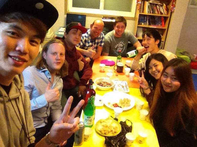 Hostal Kimchee Hongdae Guesthouse - Hostel