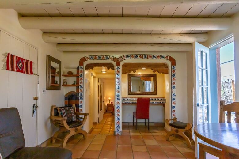 Pueblo Bonito Bed And Breakfast Inn