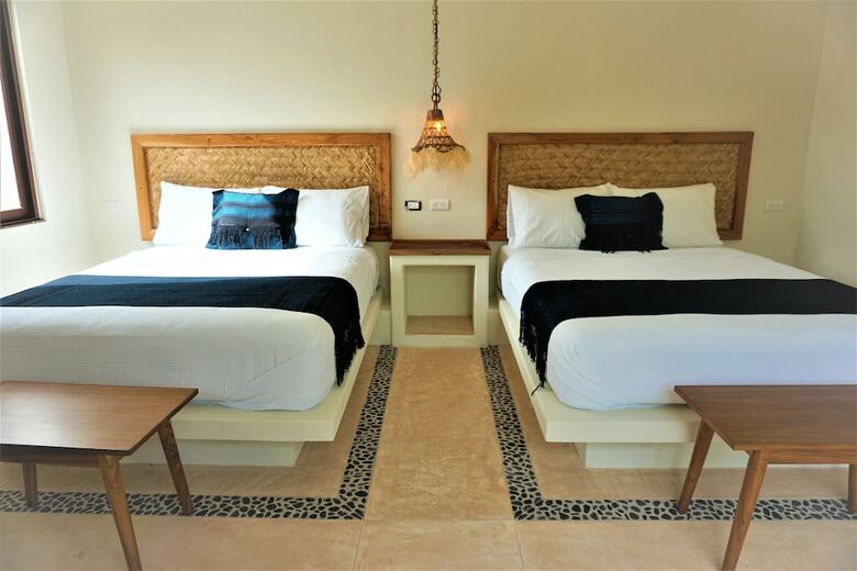 Hotel La Puerta Azul Beachfront - Adults Only