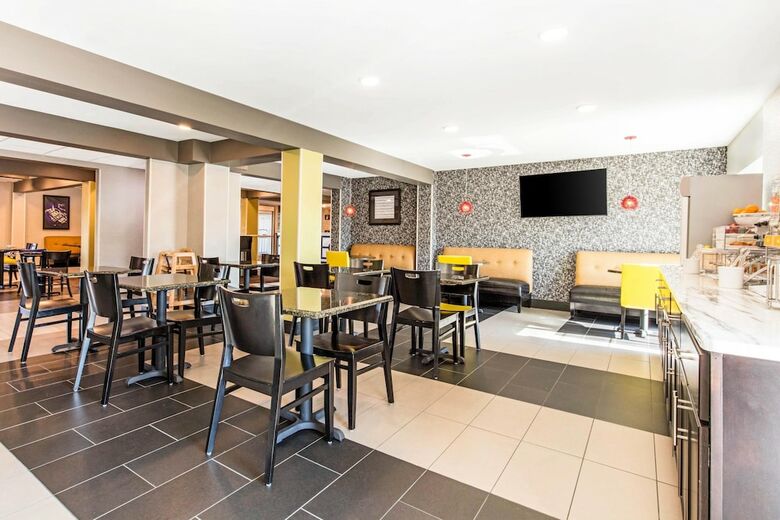 Hotel Comfort Inn Airport