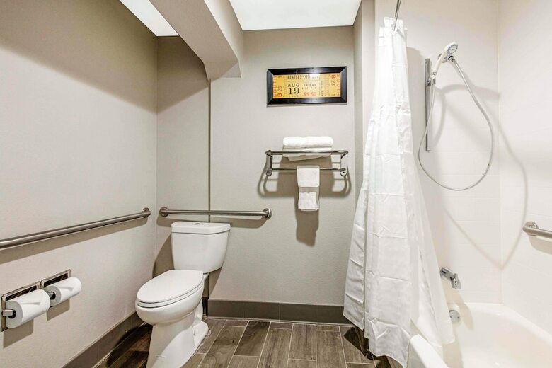 Hotel Comfort Inn Airport