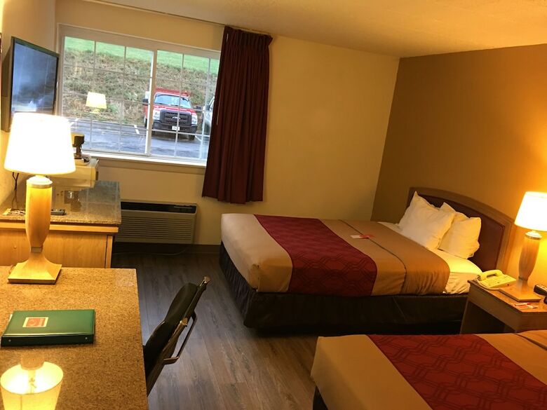 Hotel Econo Lodge New Stanton I-70