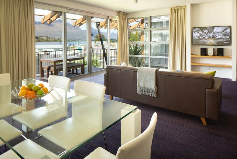 Motel Qs Marina