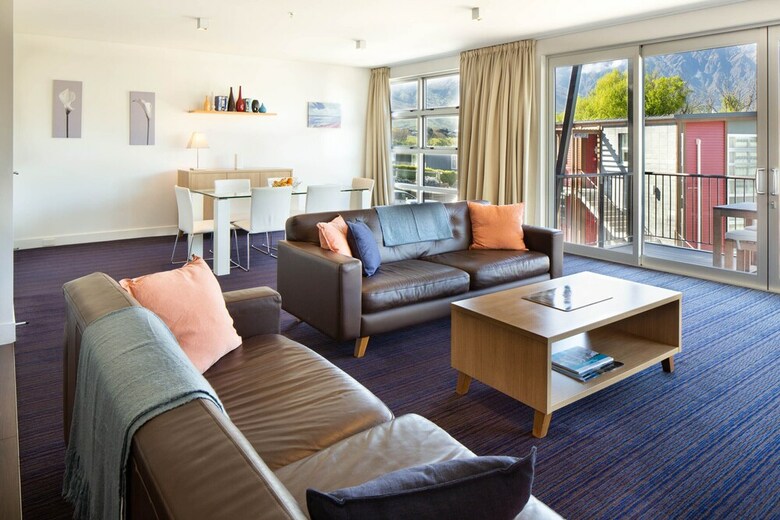 Motel Qs Marina