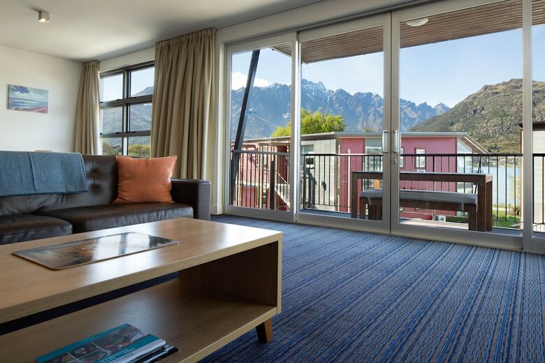Motel Qs Marina