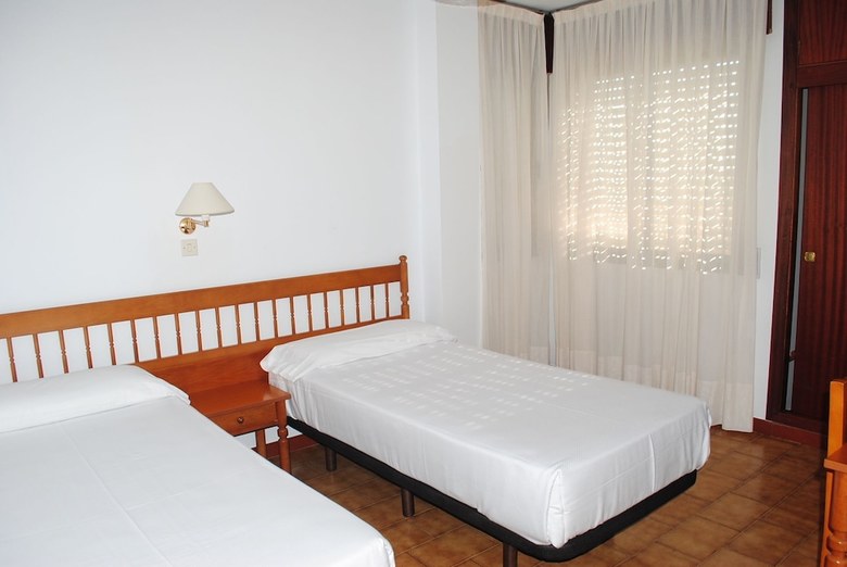 Apartamentos Turisticos Suaces