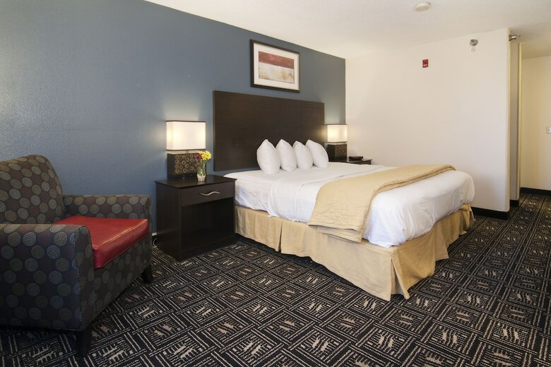 Hotel Quality Inn & Suites
