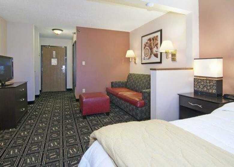Hotel Quality Inn & Suites