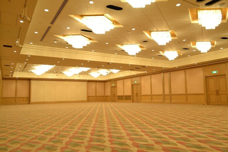 Okura Akademia Park Hotel