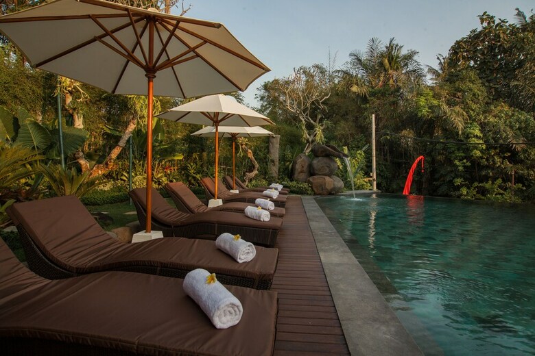 Hotel The Mudru Resort