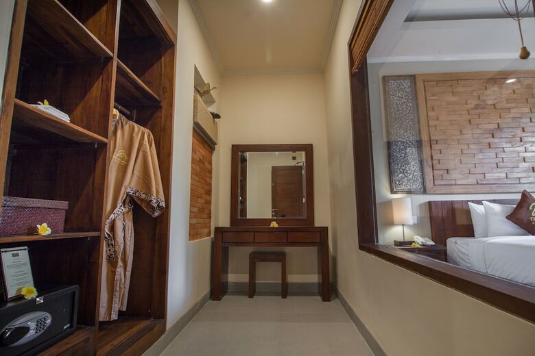 Hotel The Mudru Resort