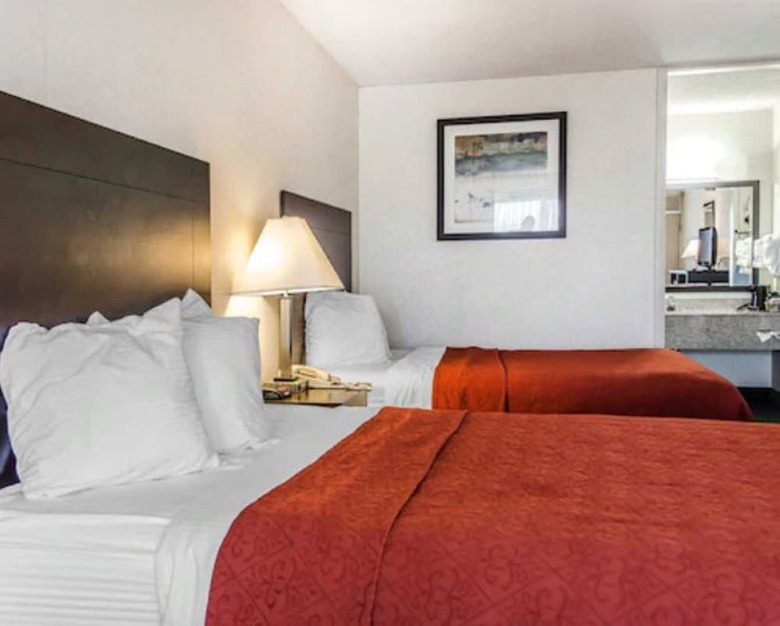 Hotel Quality Inn & Suites