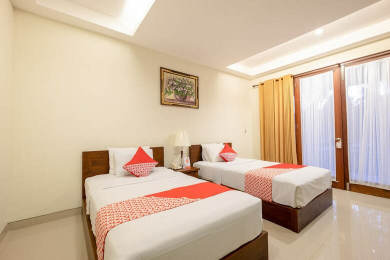 Oyo 1508 Mascot Beach Hotel
