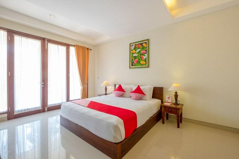 Oyo 1508 Mascot Beach Hotel