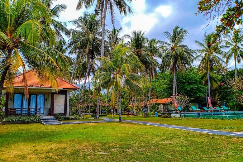 Oyo 1508 Mascot Beach Hotel