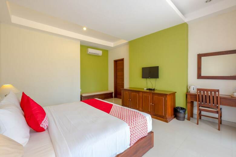 Oyo 1508 Mascot Beach Hotel