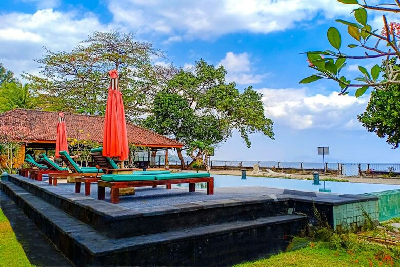 Oyo 1508 Mascot Beach Hotel