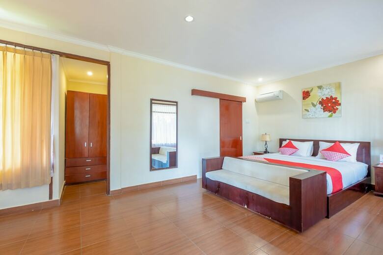 Oyo 1508 Mascot Beach Hotel