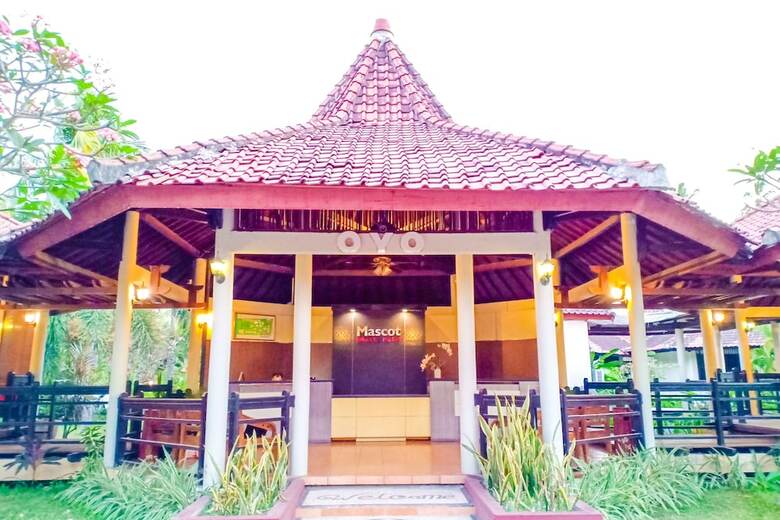 Oyo 1508 Mascot Beach Hotel